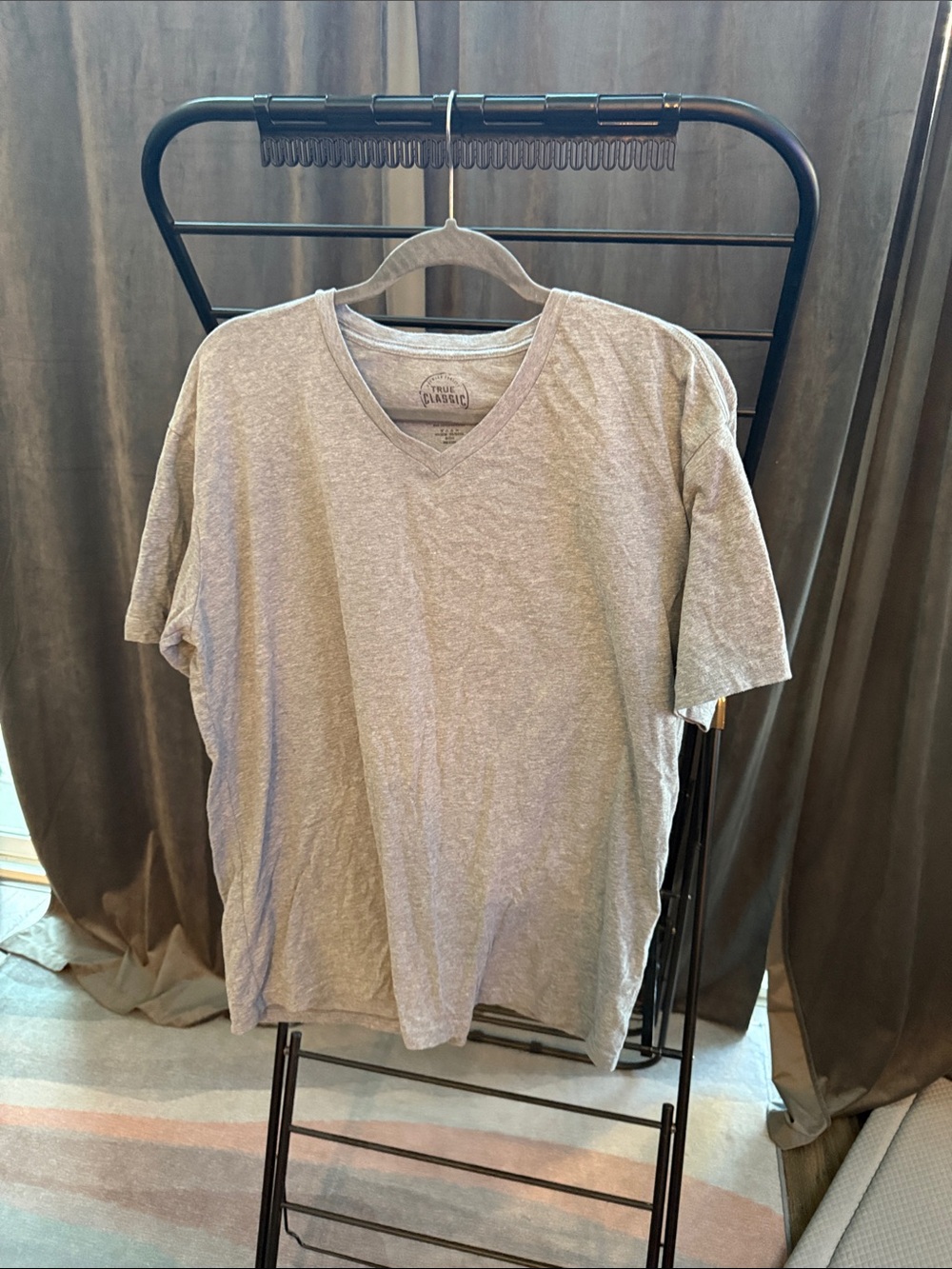 Men's Heather Gray V-Neck Short Sleeve Tee